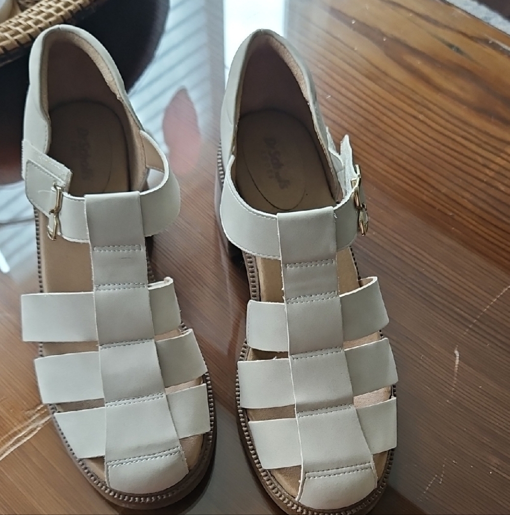 Dr. Scholl's Cream Sandals
